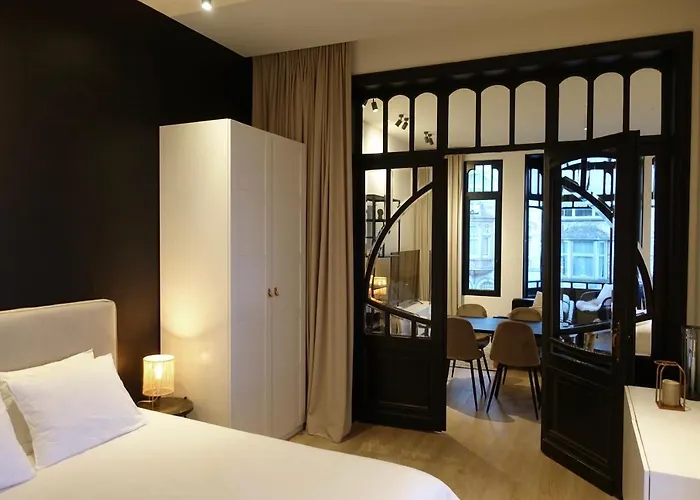 Casa Clementina - 3 Bedroom In A Art-nouveau House *