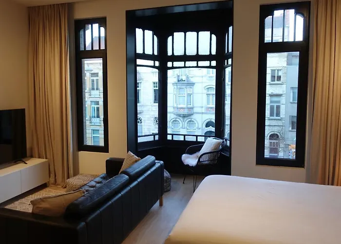 Casa Clementina - 3 Bedroom In A Art-nouveau House Appartement Gent