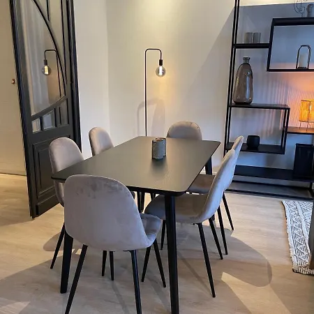 Casa Clementina - 3 Bedroom In A Art-nouveau House 아파트 *