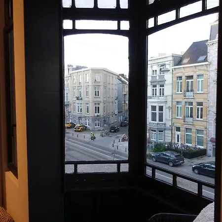 Lägenhet Casa Clementina - 3 Bedroom In A Art-nouveau House Gent