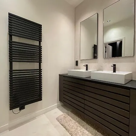 Casa Clementina - 3 Bedroom In A Art-nouveau House *