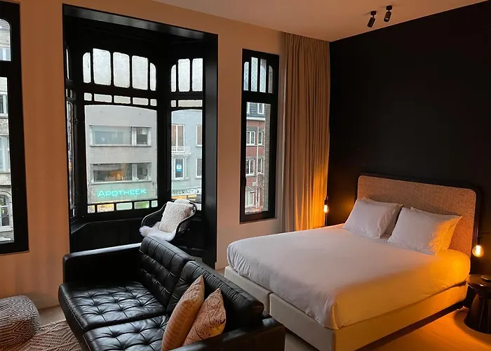 Апартаменты Casa Clementina - 3 Bedroom In A Art-nouveau House Гент